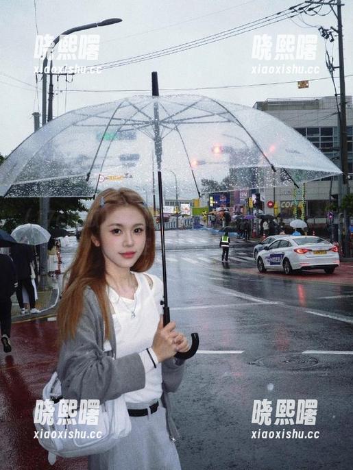 17c吃瓜 17c吃瓜直达:你想要的八卦全在这儿等你!