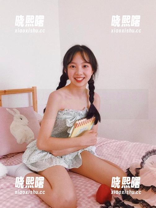 19吃瓜 我怀疑19吃瓜的视频都拿着隐形的抹布,整得这界面闪闪发光?