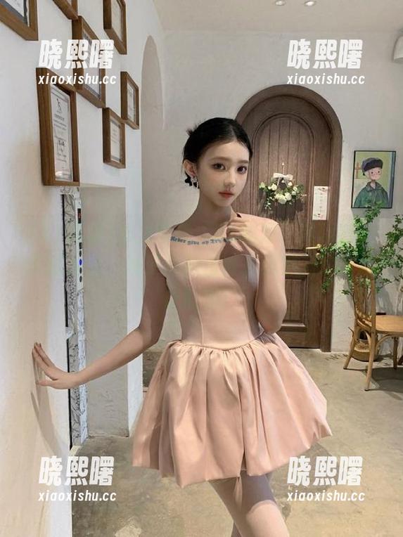 永久享受“51吃瓜”黑料网的丰盛大餐，妹子的颜值可是以黑料的分量计的哦！