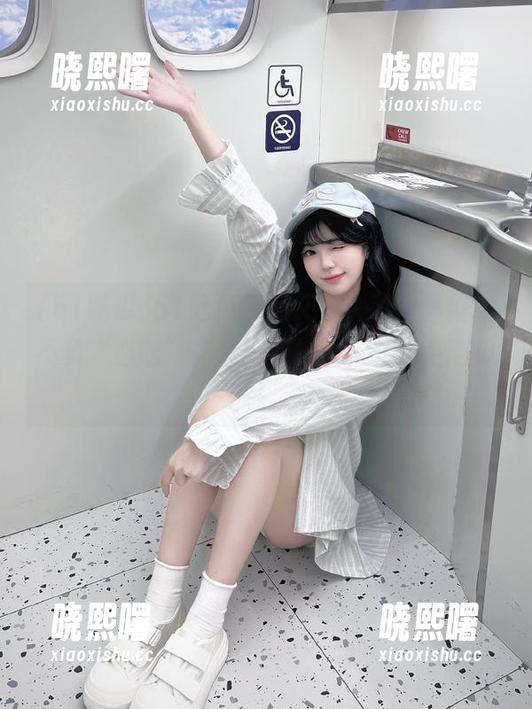 51吃瓜 51吃瓜今天又有大动作,果然不负“必吃”之名!网站里花儿都在吃瓜哦。