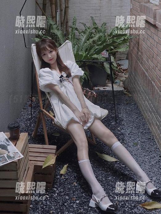 51吃瓜 登录“51吃瓜fun”,心情和肚子都在暗自想着些古怪的事儿~