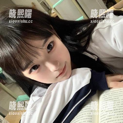 56吃瓜群众 本以为“56吃瓜群众网站”只是个吃瓜平台,结果我成了人间观察员,吃瓜也吃出了哲学。
