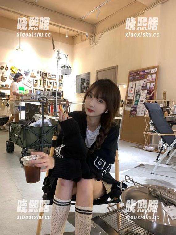 58吃瓜 视频中的人们是怎样在58吃瓜爆料网里没心没肺地分享八卦的?