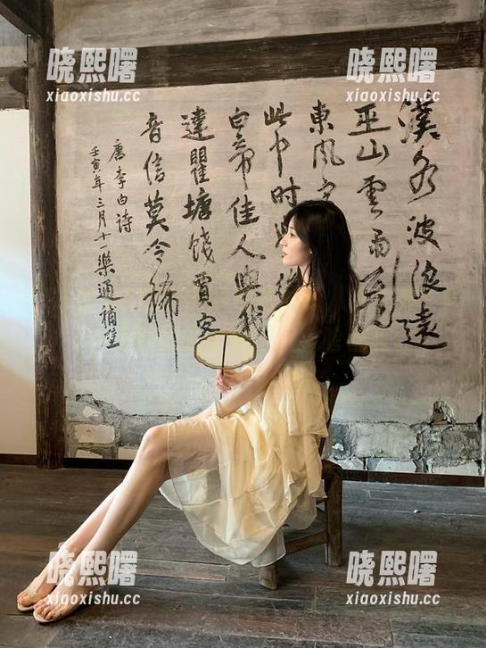 91中心 网页上浮现的最新八卦瓜果,91中心真的是个瓜田啊,啥都有。