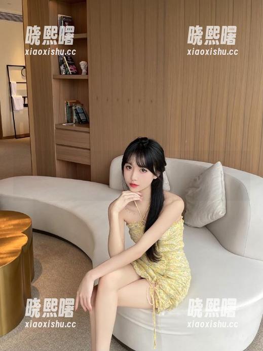998.su 窝在沙发上,998.su资源带我遨游吃瓜世界!