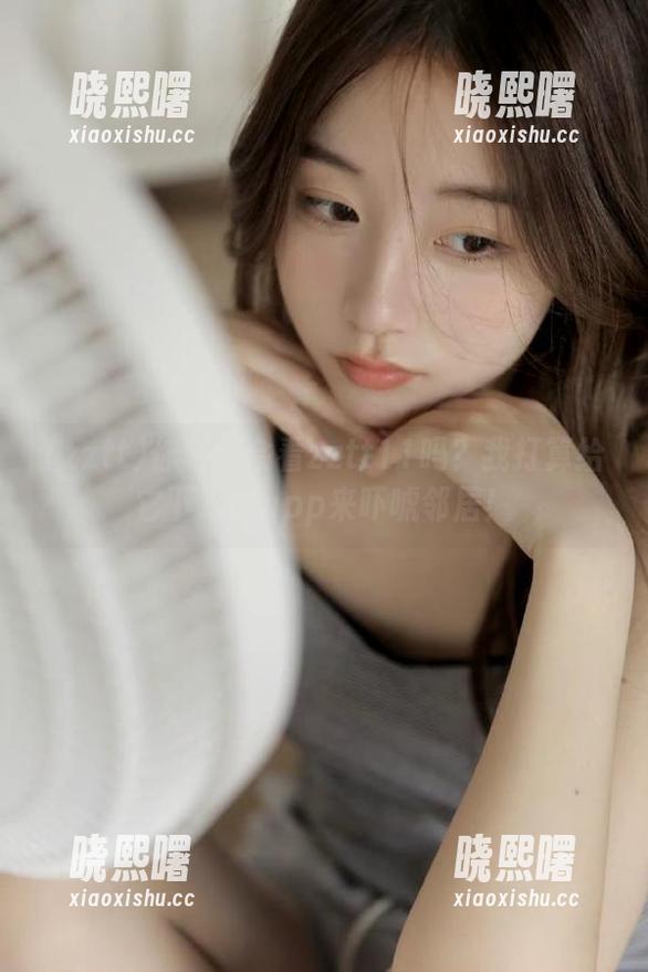 zztt 你家猫会看zztt11吗?我打算给它下载个app来吓唬邻居!