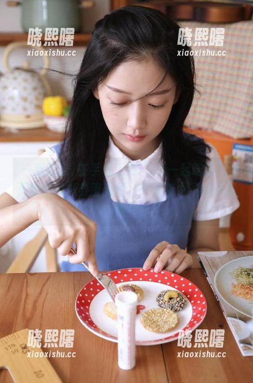 一起吃瓜 在手机上与“51一起吃瓜”网页版热辣八卦面对面,苹果版也不甘示弱哦!