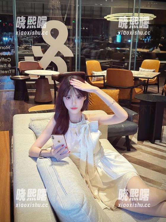 吃瓜网 今日吃瓜,热辣话题直达,吃瓜网仿佛是个“甜点大厨”呀,根本停不下来!