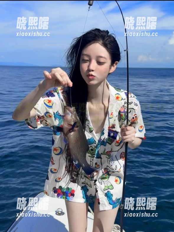 吾爱吃瓜网 吾爱吃瓜网52发布:早餐的选择,朝阳与西瓜,哪个更让人心动?
