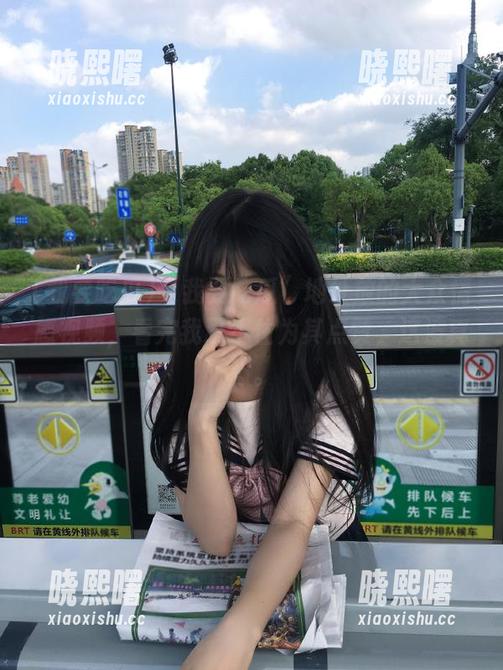 我要吃瓜 “我要吃瓜”地址放的大众情感视频,看完我忍不住为其点赞,这波真强。