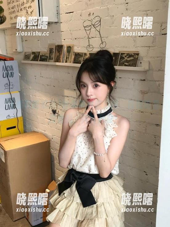 登录黑料吃瓜网，在线嘴里捏着瓜，阵阵刺激！