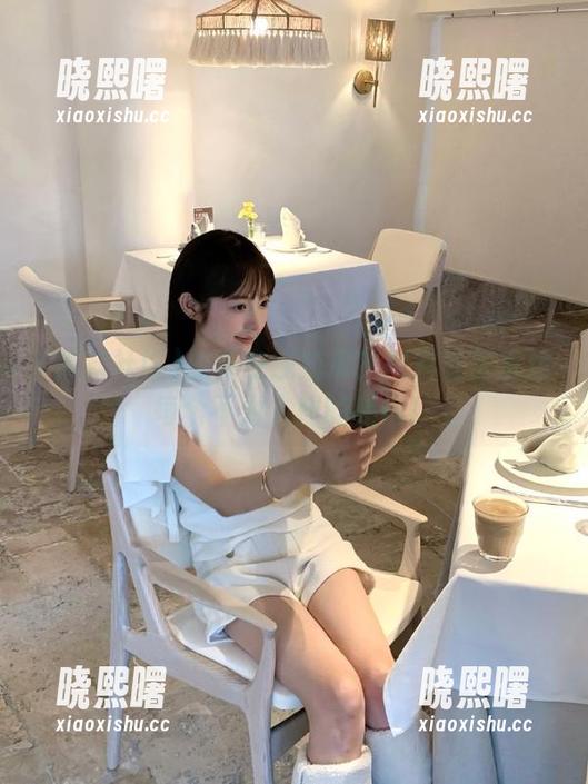 想要在线捞瓜？黑料社区直达每个不为人知的秘境！